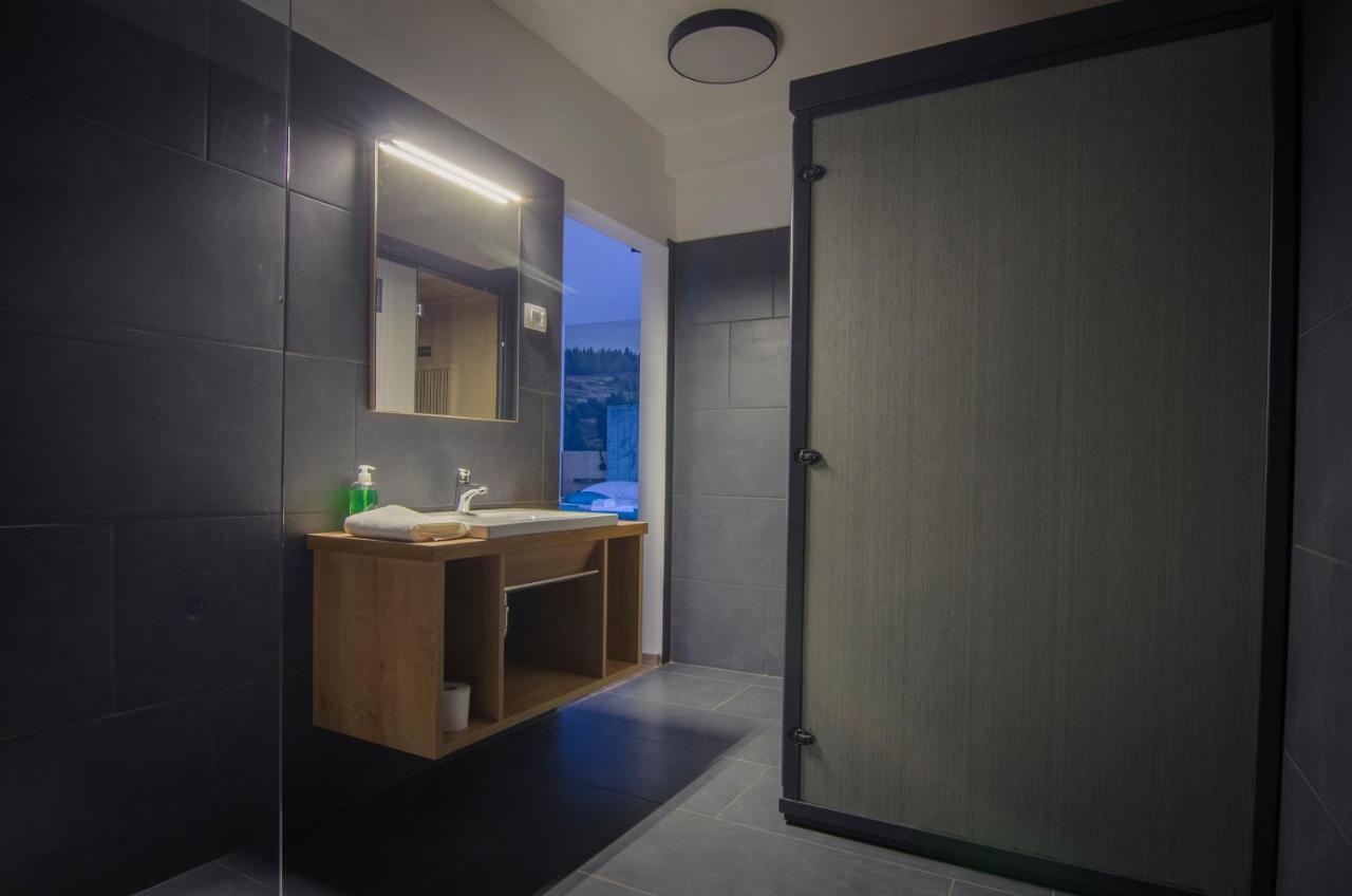 With Private Saunas & Wellness Gobi Apartment